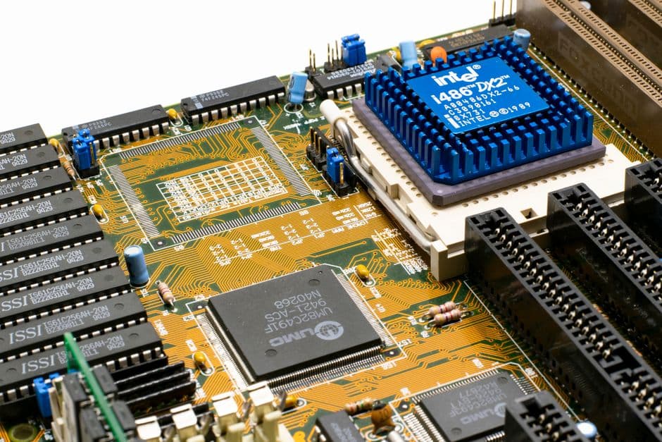 Intel oneAPI GEMM Benchmark: 2× NumPy on Iris Xe