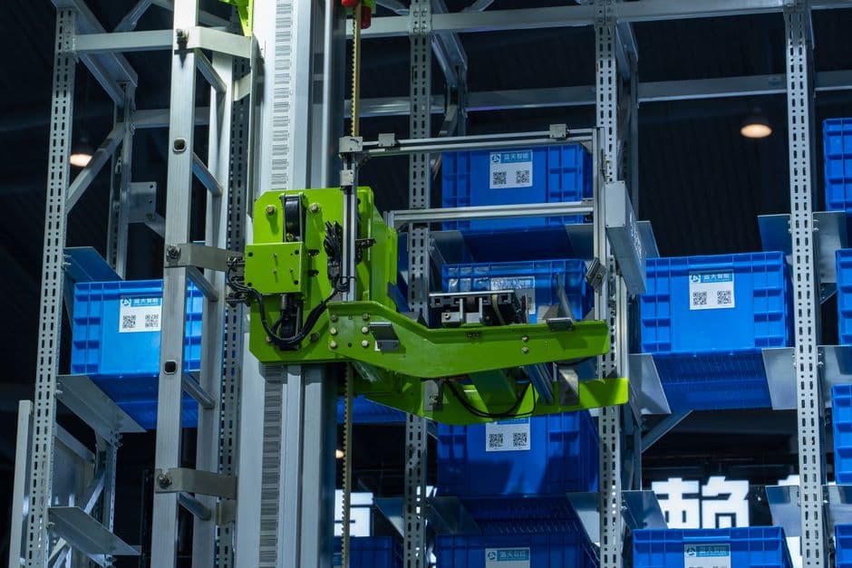Amazon Warehouse Robots: What Comes Next for Workers?