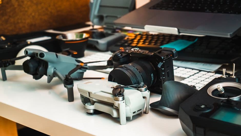 Drone Air Traffic Control: Lessons for Moon Cities