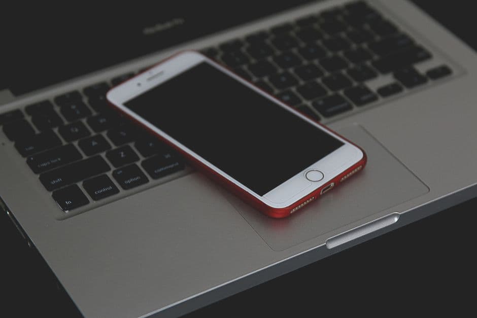 iPhone Duo Screen Cracks: What Owners Should Do